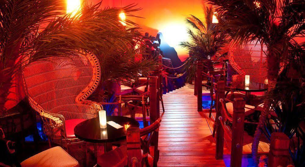 Hotel-Motel Coconut Труа-Ривьер Экстерьер фото